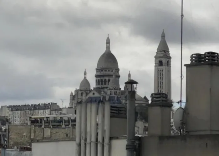 Centre Cote Montmartre Paris